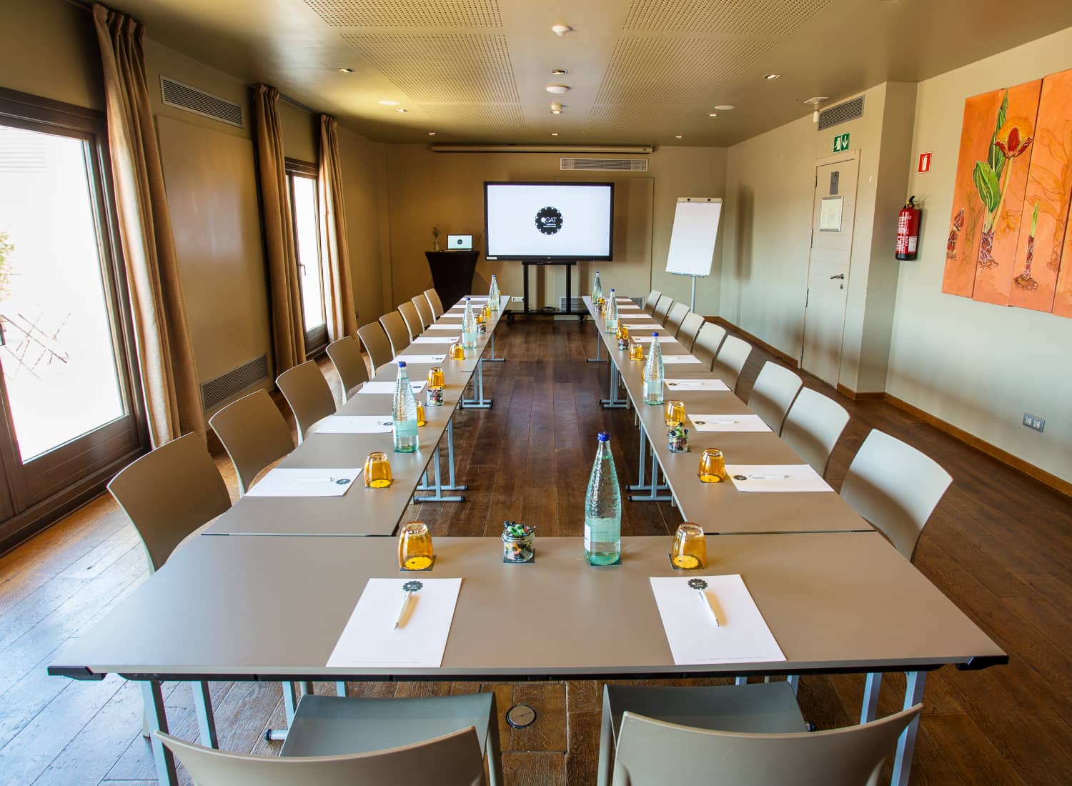 QGAT- Salas-business_Eventos-empresas-Aymat-A-01