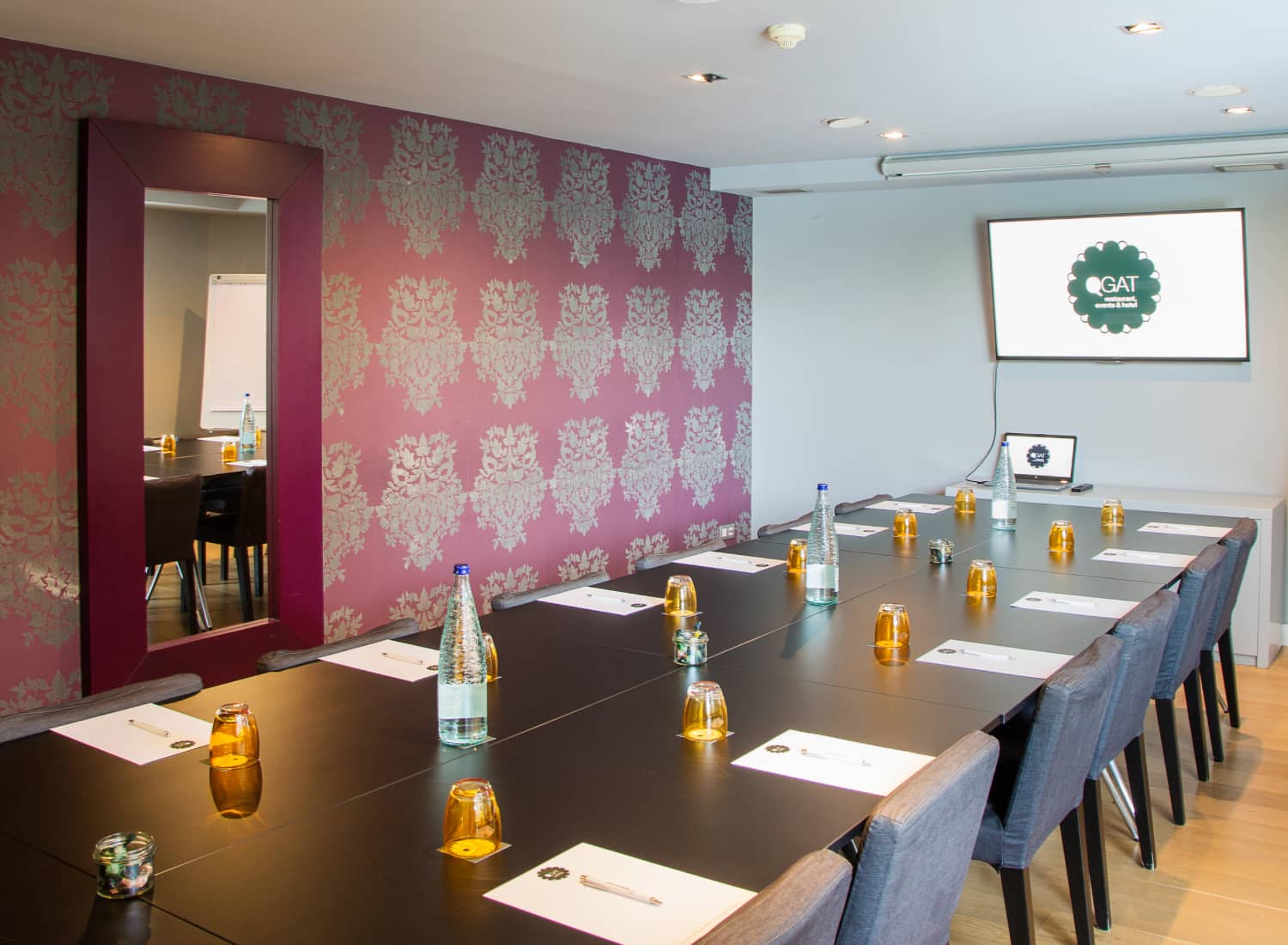 QGAT- Salas-business_Eventos-empresas-Businelss-01