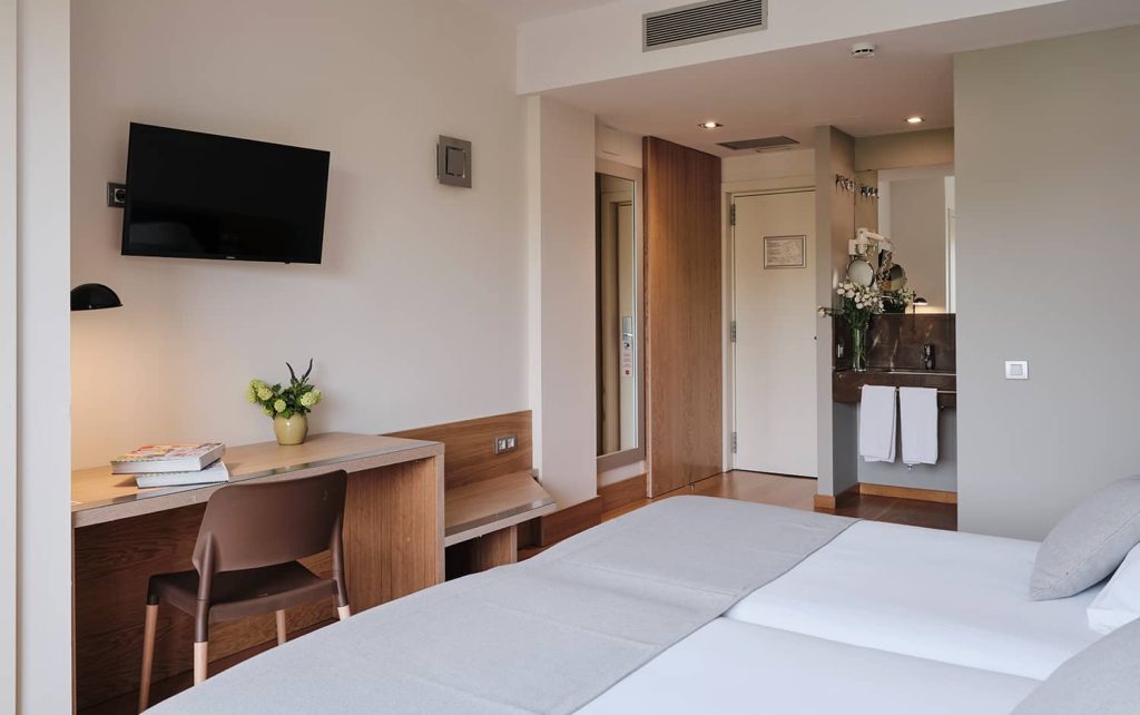 Habitacion-doble-con-balcon